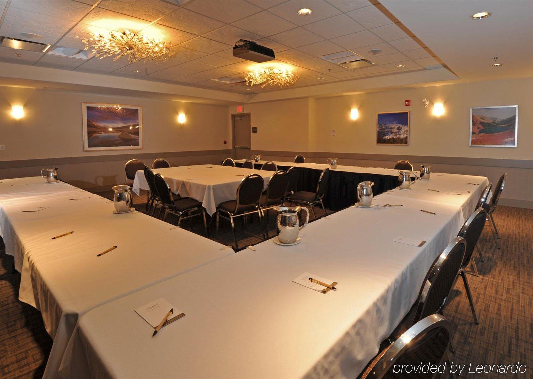 Solara Resort By Bellstar Hotels Canmore Business photo